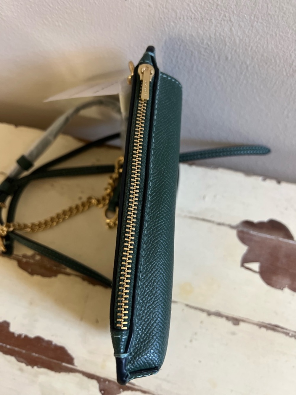 Coach Green Leather Crossbody Phone Pouch with Gold Chain - Picture 3 of 4